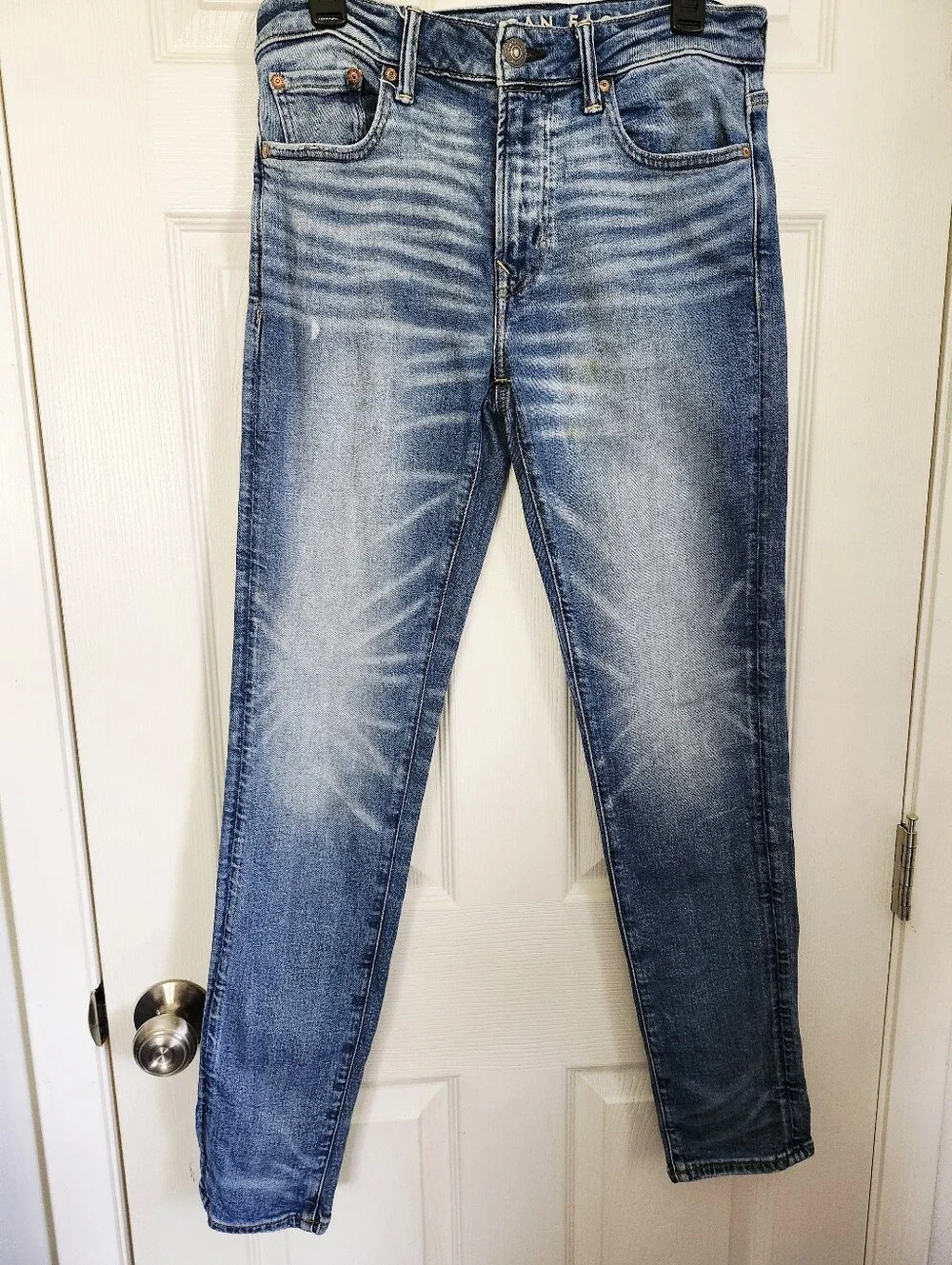 American Eagle Outfitters Light Blue Skinny Jeans, Distressed